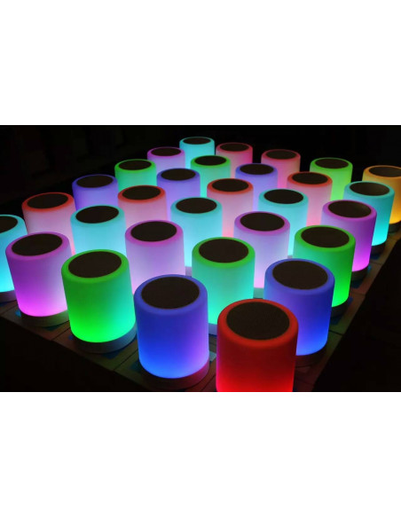 Kolorowa lampka LED z głośnikiem Bluetooth